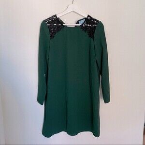 Cece by Cynthia Steffe Dress Forest Green Black Lace Trim Shift Long Sleeve Mini